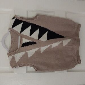 Geometric Design Sweater Vest